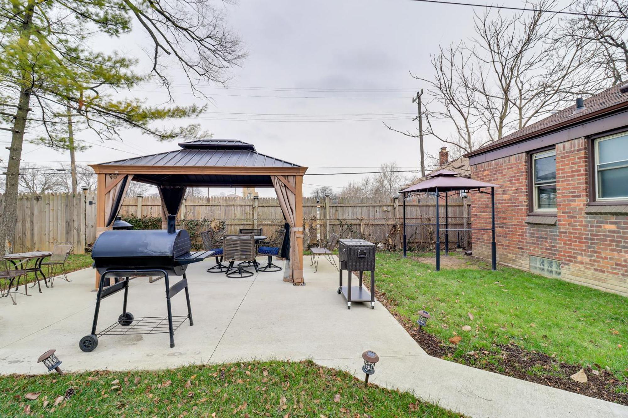 Family-Friendly Detroit Home 12 Mi To Downtown! Bagian luar foto