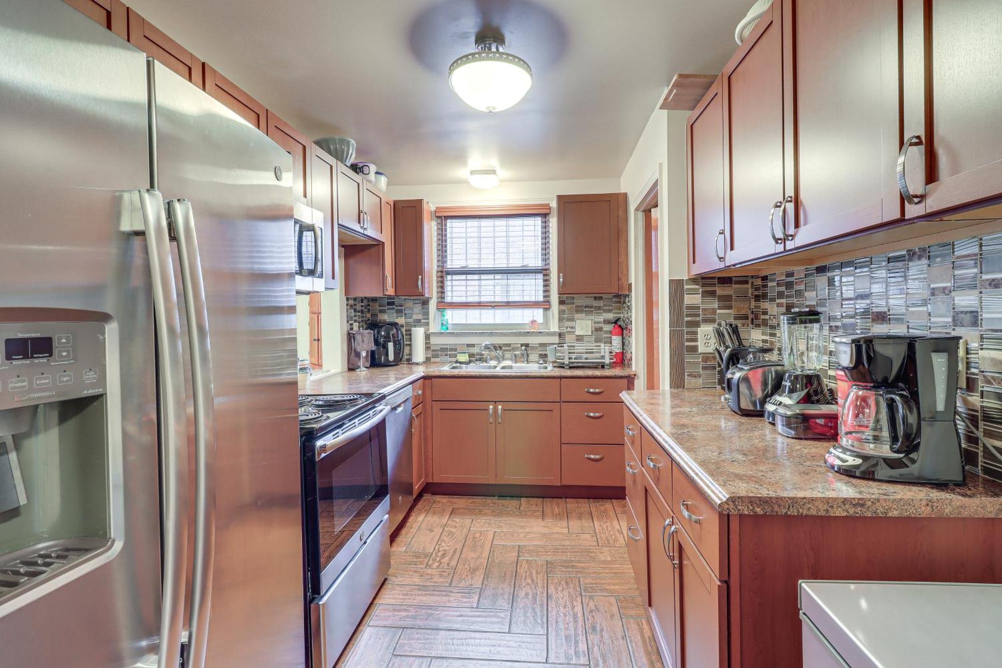 Family-Friendly Detroit Home 12 Mi To Downtown! Bagian luar foto